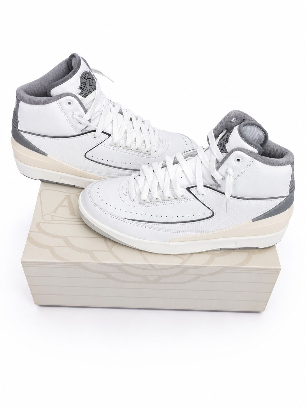 Air Jordan 2 Retro White Cement Grey High Top Sneakers Men’s Size 10.5 New - Picture 6 of 7